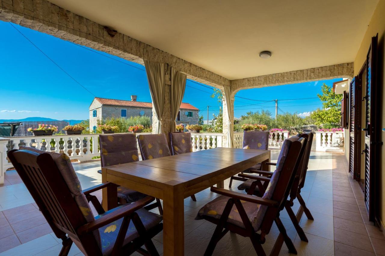 Apartmani Sandra Malinska Sveti Vid-Miholjice ภายนอก รูปภาพ