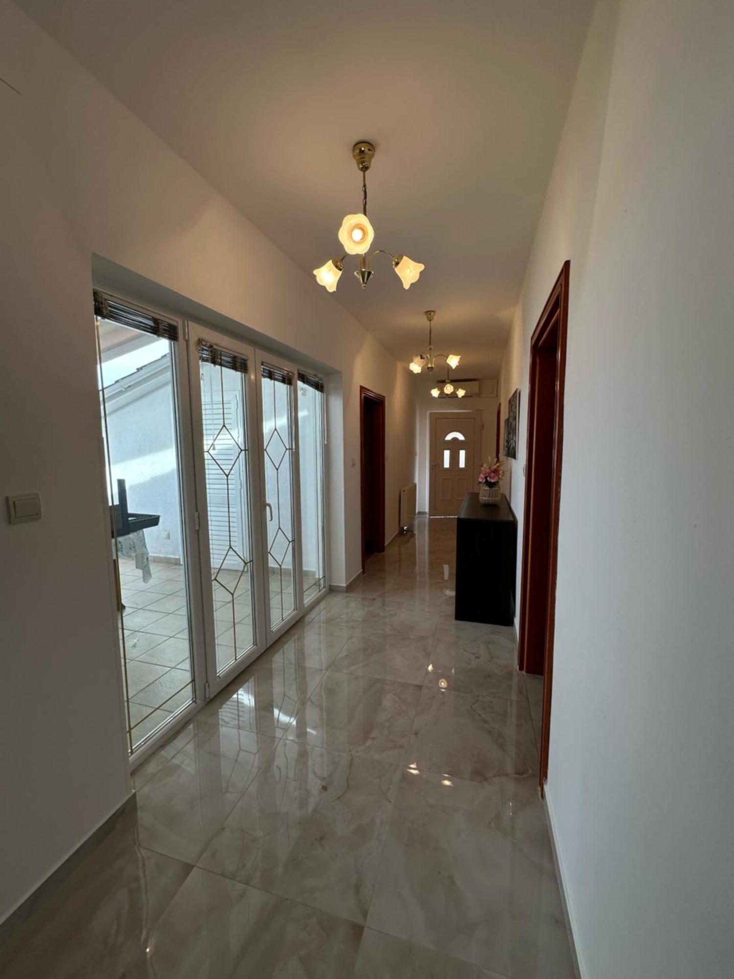 Apartmani Sandra Malinska Sveti Vid-Miholjice ภายนอก รูปภาพ